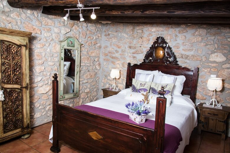 Agroturismo Cal Ganso Encantat