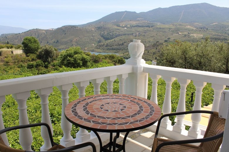 Hostal Y Apartamento Rural Los Naranjos