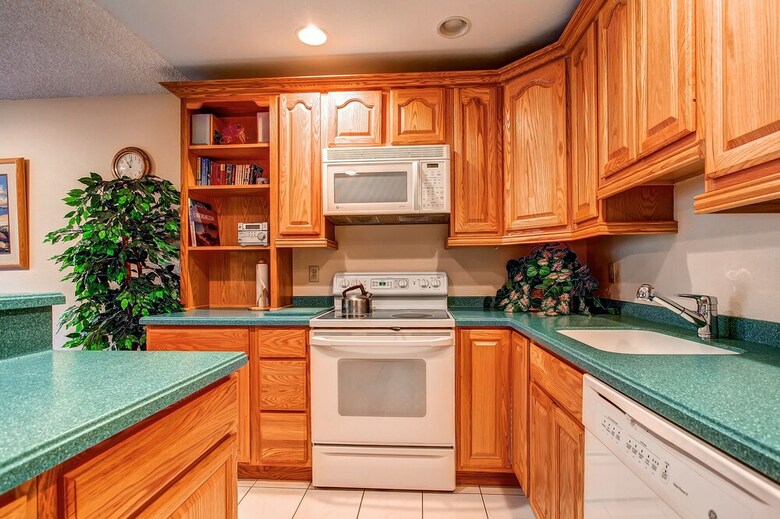 Tannenbaum Condominiums By Ski Country Resorts