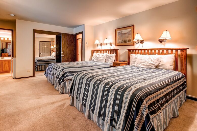 Tannenbaum Condominiums By Ski Country Resorts