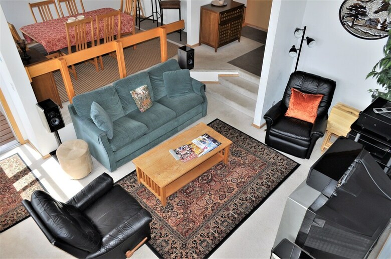 Forest Park 3 Bed 4 Bath Townhome