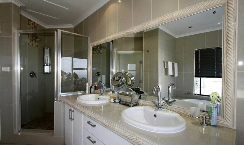 Hotel La Dolce Vita Guest House