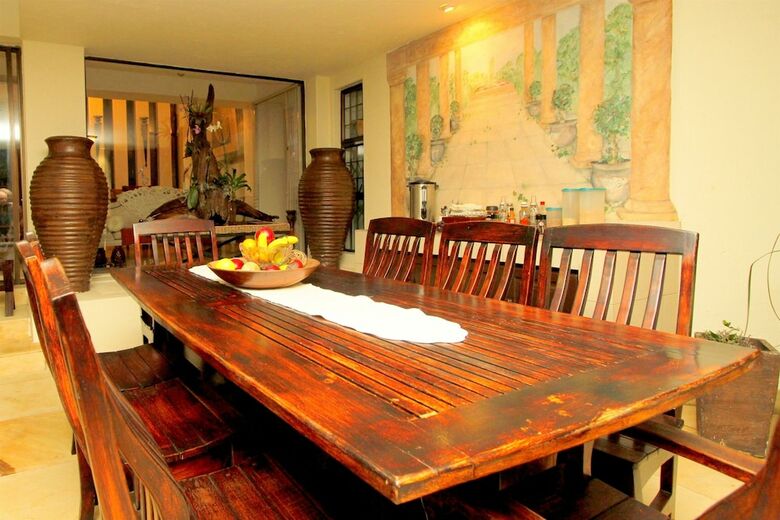 Hotel La Dolce Vita Guest House