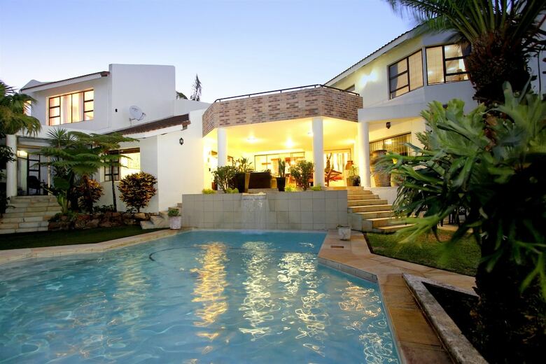 Hotel La Dolce Vita Guest House