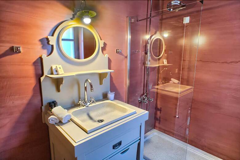 Hotel Haones Suites