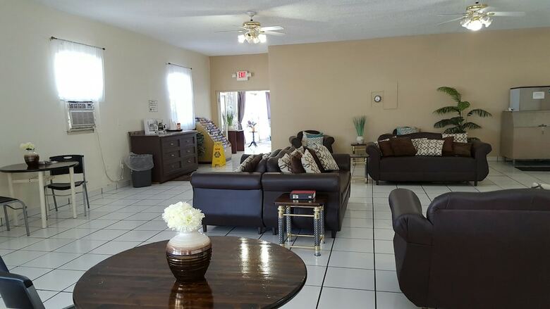 Parkway Inn Airport Motel Miami