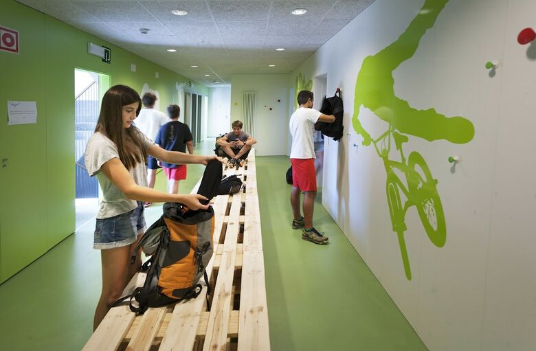 Hostal Youth Hostel Non Stop Inn By Irrisarri Land