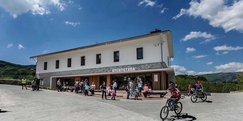 Hostal Youth Hostel Non Stop Inn By Irrisarri Land