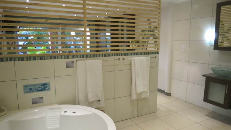Hotel Cocomo Guesthouse, Spa And Conference Centre