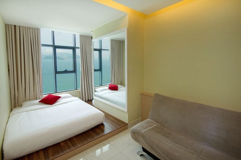 Handy Holiday Nha Trang Beach Apartment