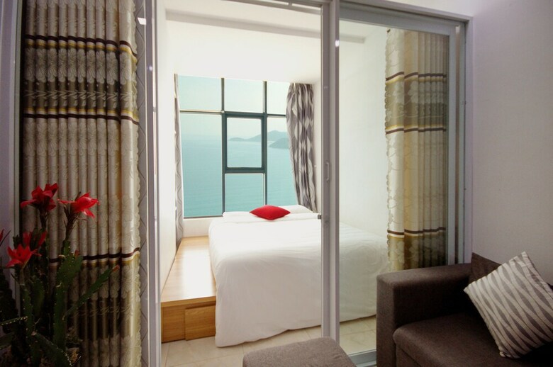 Handy Holiday Nha Trang Beach Apartment