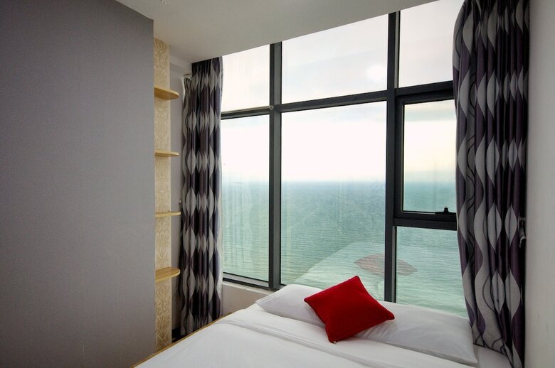 Handy Holiday Nha Trang Beach Apartment