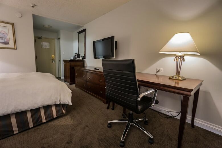 Hotel Inn Of Waterloo And Conference Centre
