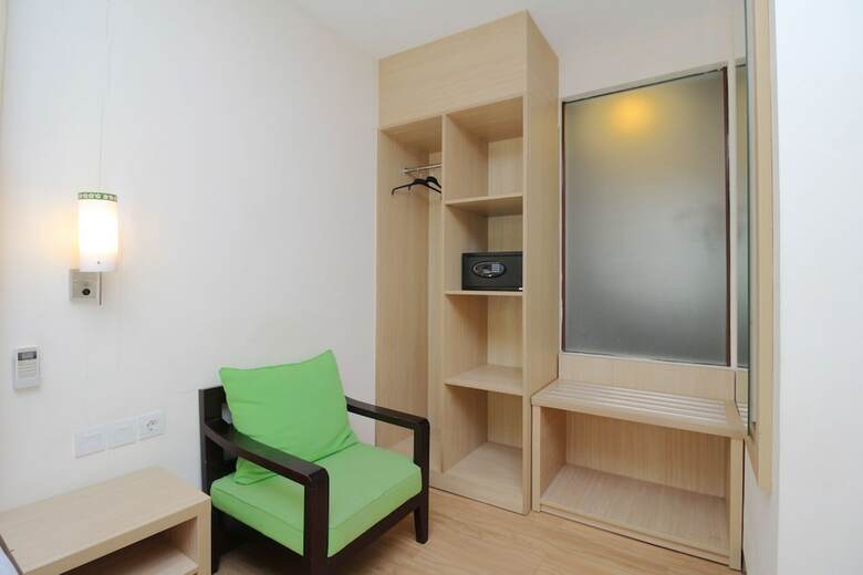 Hotel Airy Kuta Karang Tenget 15 Bali