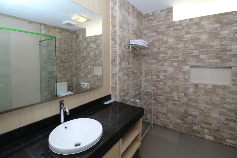 Hotel Airy Kuta Karang Tenget 15 Bali