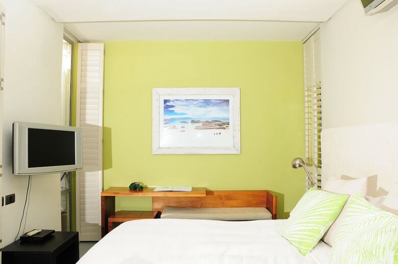 Hotel Dunkley House