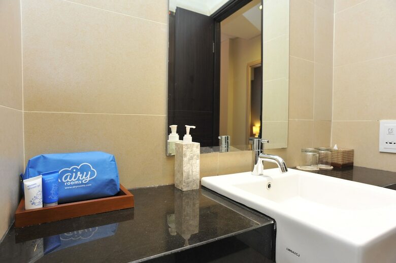 Hotel Airy Premier Ubud Simpang Hanoman Monkey Forest Bali