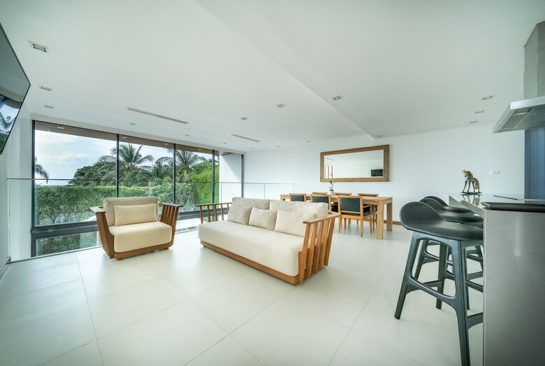 Hotel Akyra Beach Resort Phuket