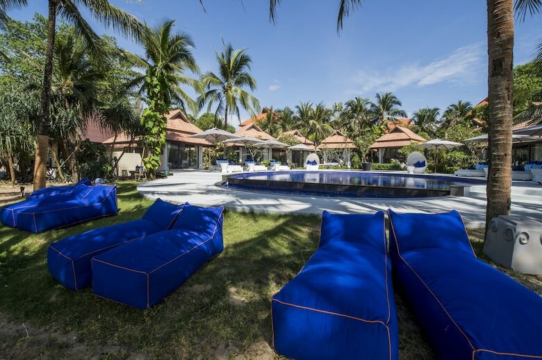 Hotel Akyra Beach Resort Phuket