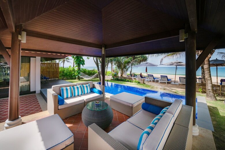 Hotel Akyra Beach Resort Phuket