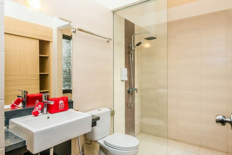 Hotel Zen Premium Seminyak Eka Laweya