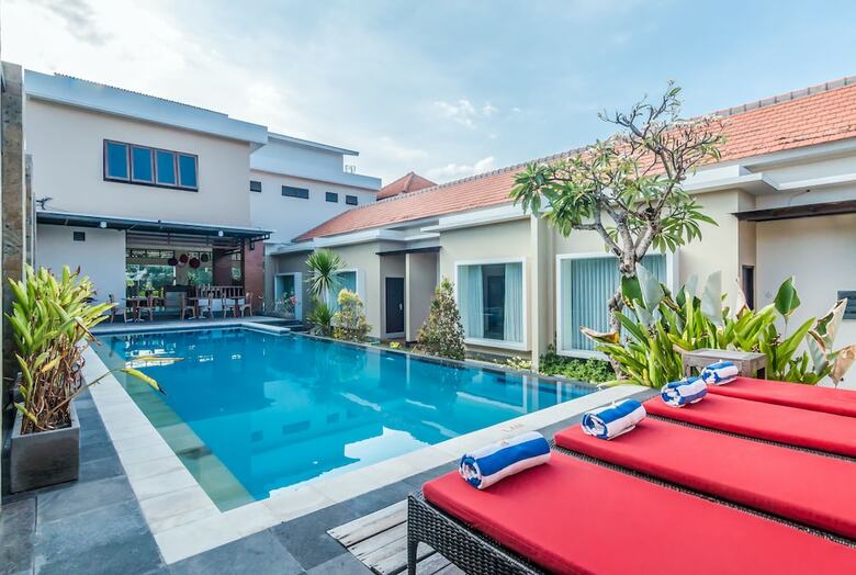 Hotel Zen Premium Seminyak Eka Laweya