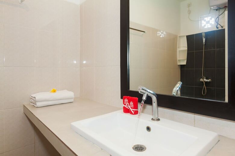 Hotel Zen Rooms Jimbaran Merajapati