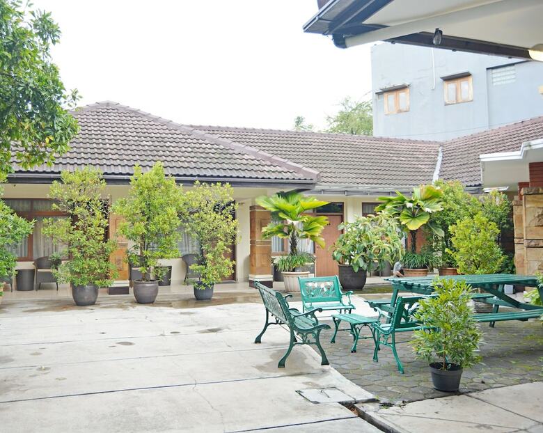 Hotel Zen Rooms Magnolia Bed & Breakfast