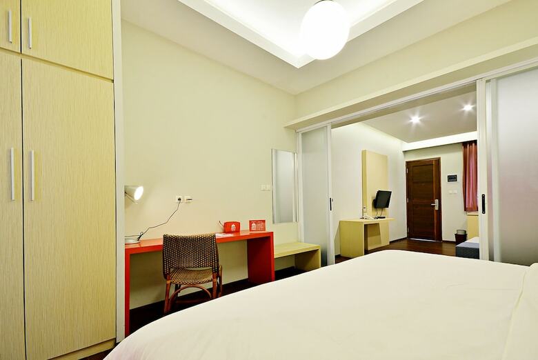Hotel Zen Premium Kemang Pejaten