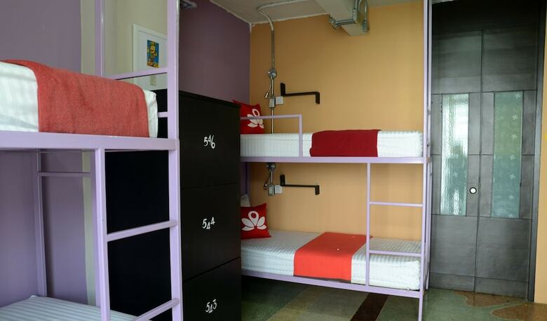 Hotel Zen Hostel Silom 14
