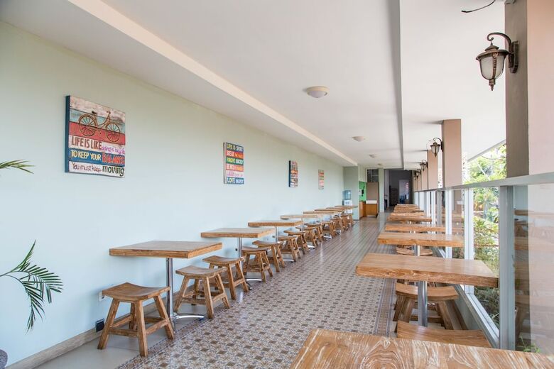 Hotel Zen Rooms Batu Pageh Legian Kuta