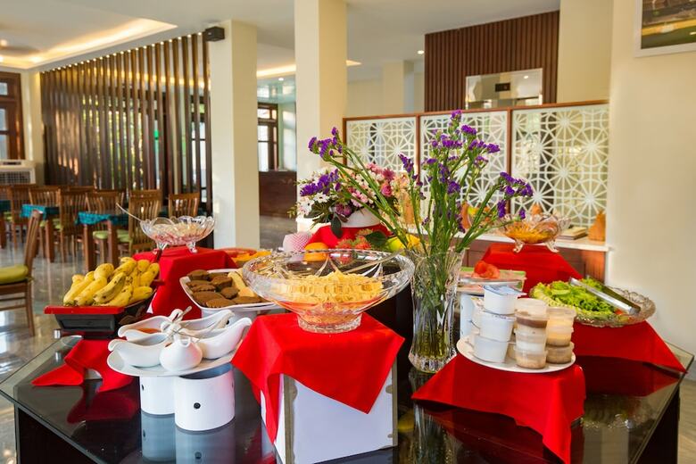 Green Apple Hotel