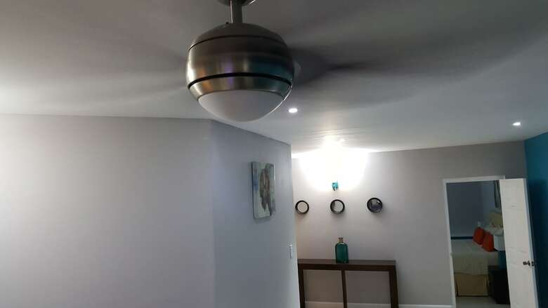 New Kingston Guest Apartment At Donhead