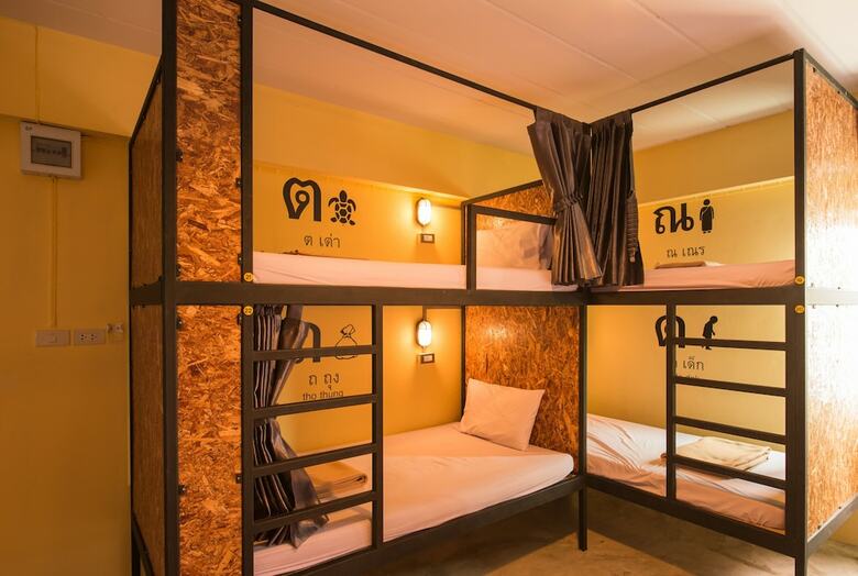 Hostal Hide Bangkok Hostel