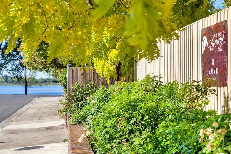 Lake Wendouree Apartments On Grove St