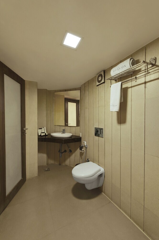 Central Beacon Hotel Surat