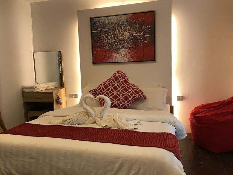 Hotel The Barat Perhentian Beach Resort