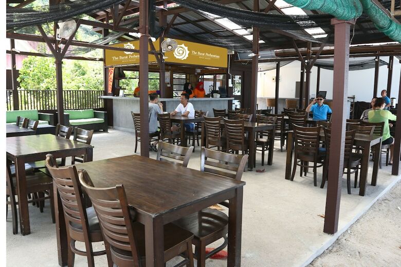 Hotel The Barat Perhentian Beach Resort