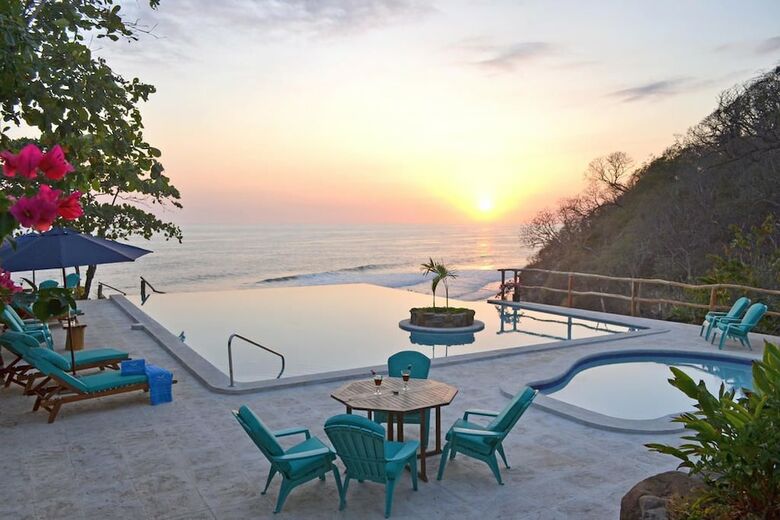 Paraiso Escondido Hotel Villas & Resort