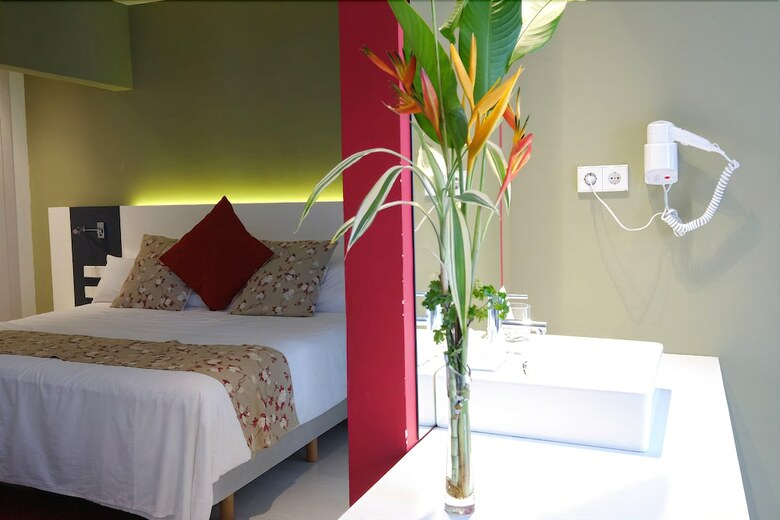 Hotel Magno Suites