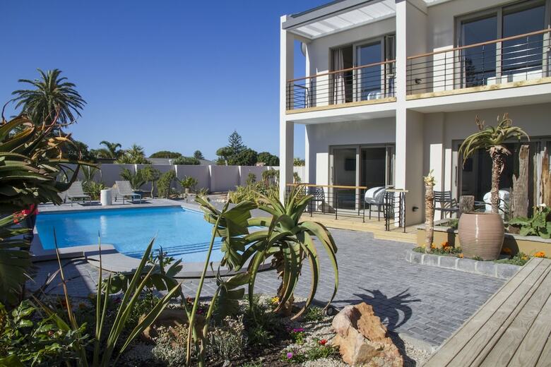 Bed & Breakfast Ocean Bay Guest House