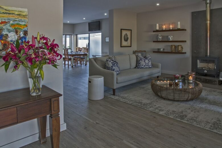 Bed & Breakfast Ocean Bay Guest House