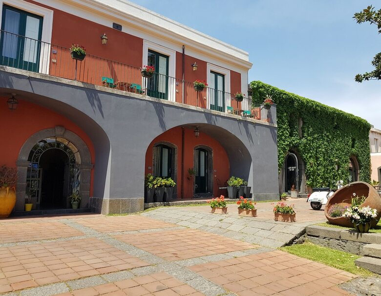 Hotel Etna
