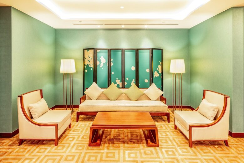 Hotel Holiday Inn Neijiang Riverside