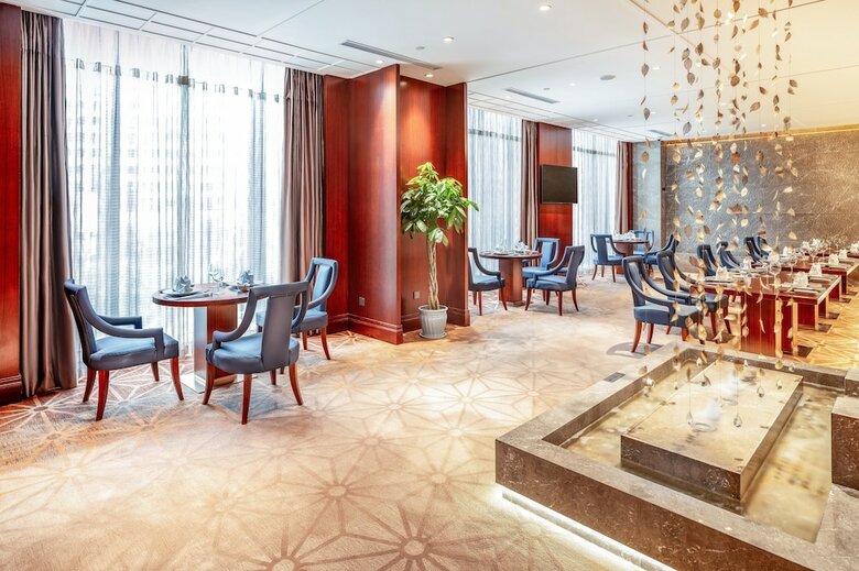 Hotel Holiday Inn Neijiang Riverside