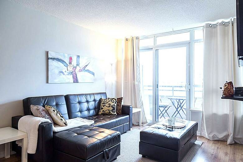 Lavish Suites- New Two Bedroom - Amazing Cn Tower View