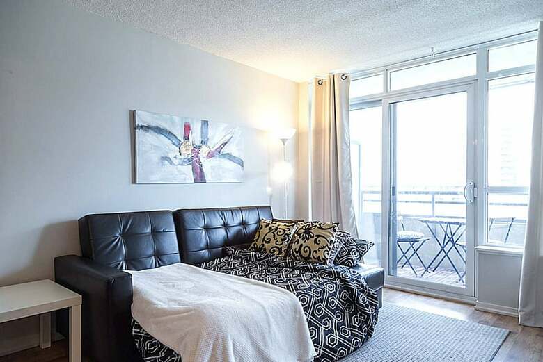 Lavish Suites- New Two Bedroom - Amazing Cn Tower View