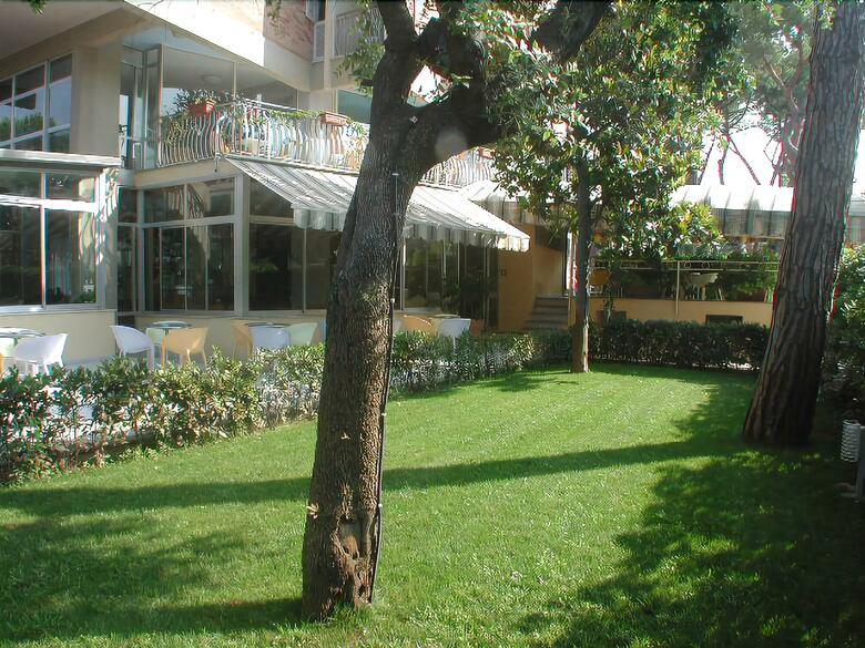 L'alba Hotel