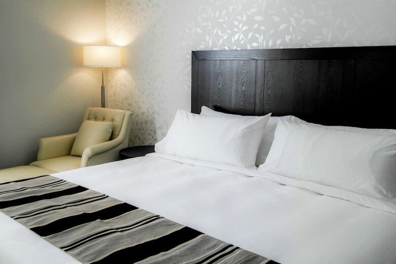 Hotel Stars Inn Edmonton Airport