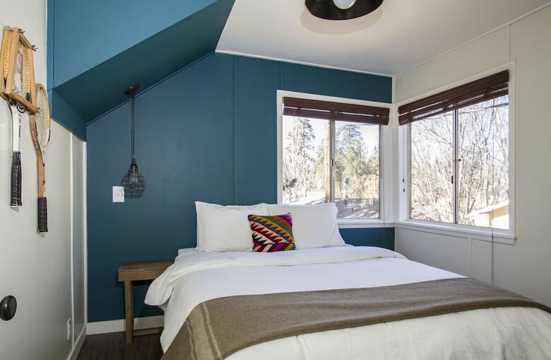Cabana Noon Lodge At Mallard Bay